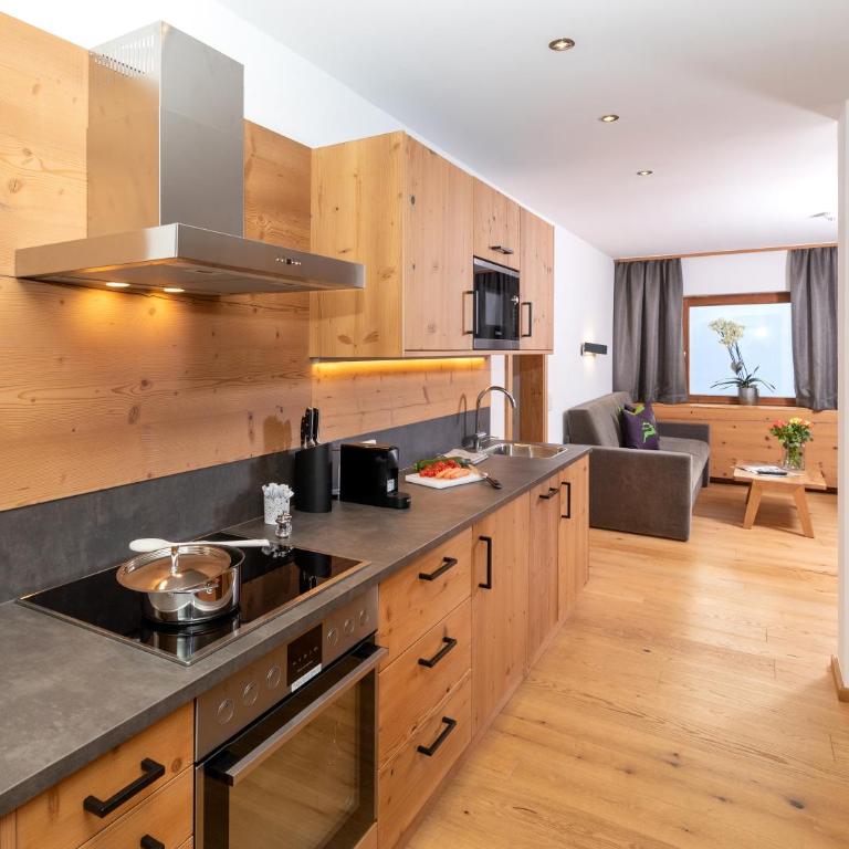 Das Grünholz Aparthotel - Apartment mit 2 Schlafzimmern und Balkon (5 Erwachsene) - 2