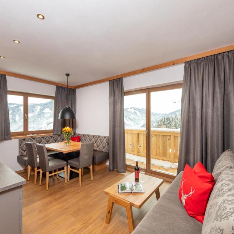 Das Grünholz Aparthotel - Apartment mit 2 Schlafzimmern und Balkon (6 Erwachsene) - 5