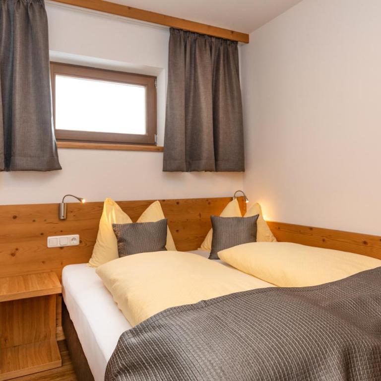 Das Grünholz Aparthotel - Apartment mit 2 Schlafzimmern und Balkon (6 Erwachsene) - 8