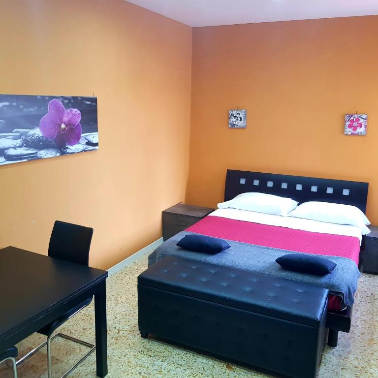 B&B Centralstationhouse - Double Room with Private External Bathroom - 4