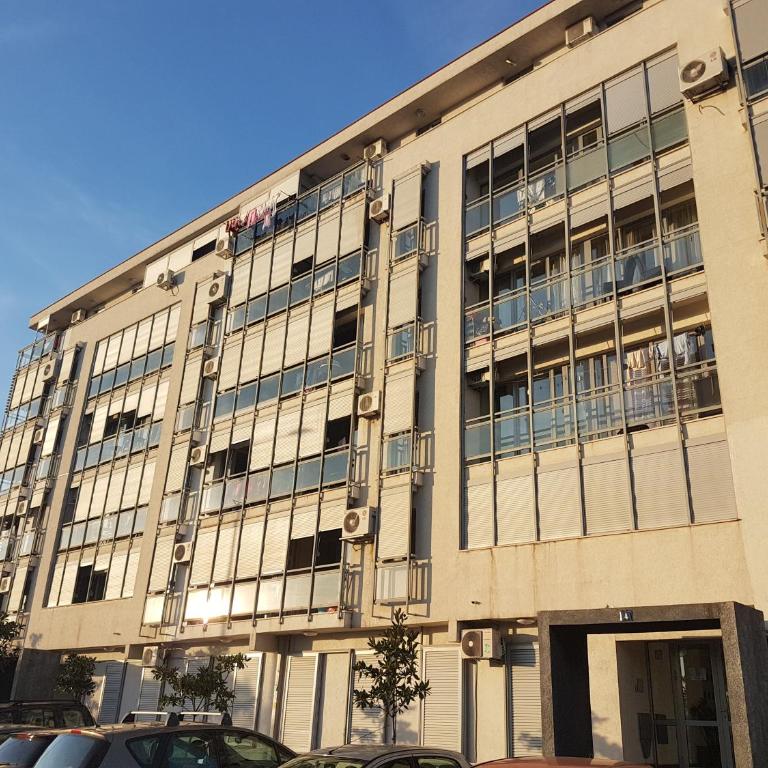 Recently renovated Delta Apartment - Apartment - 8