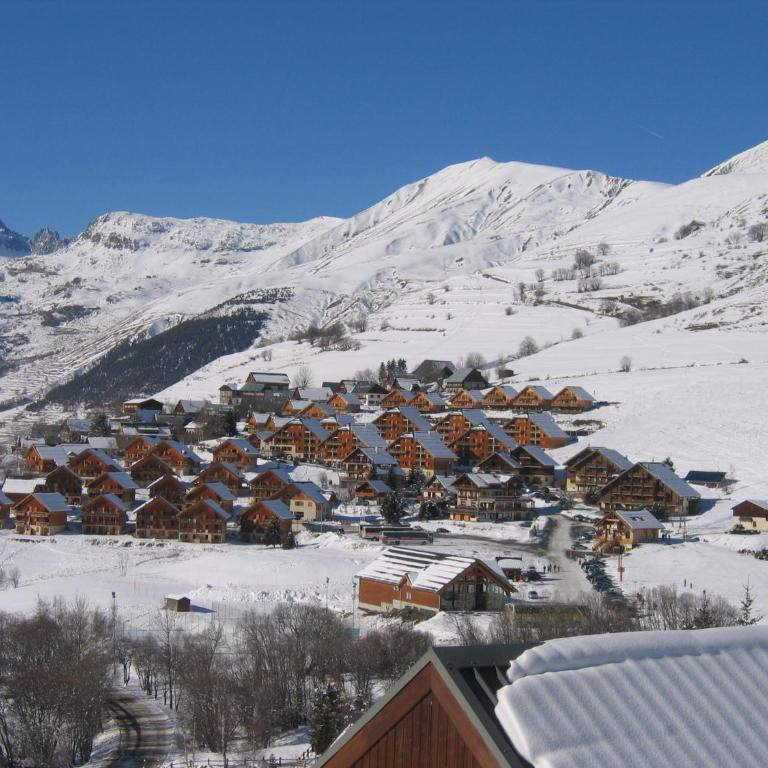 appartement gentiane 4personnes dans gite "la maison d'augustin" classé 3 étoiles,la tour,73530 st jean d'arves - Appartement avec Vue sur la Montagne - 27