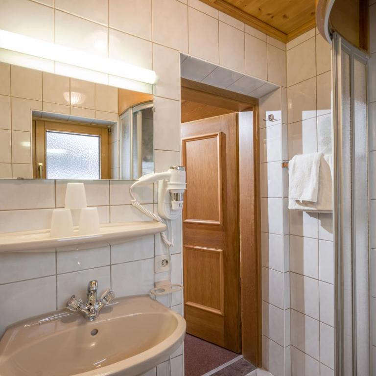 Anja's Schönblick - Bed & Breakfast - Dreibettzimmer - 4