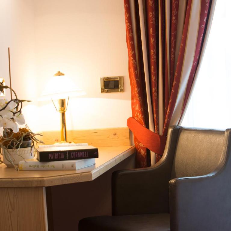 Residence Isabell - Appartamento Superior con 2 Camere da Letto e Balcone - 4