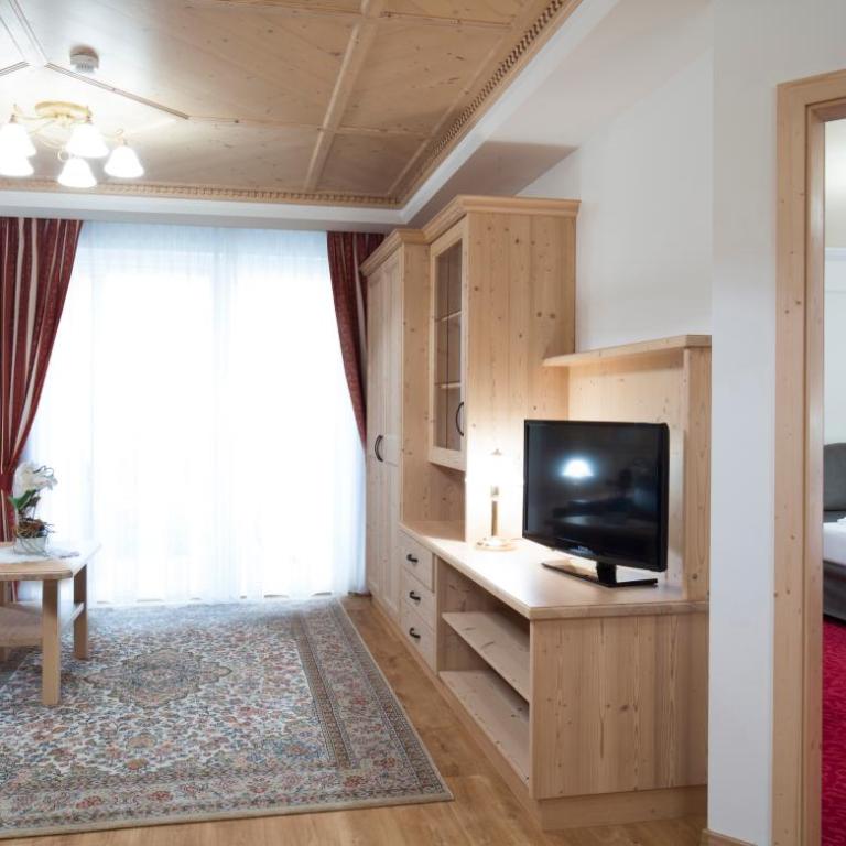 Residence Isabell - Appartamento Superior con 2 Camere da Letto e Balcone - 5