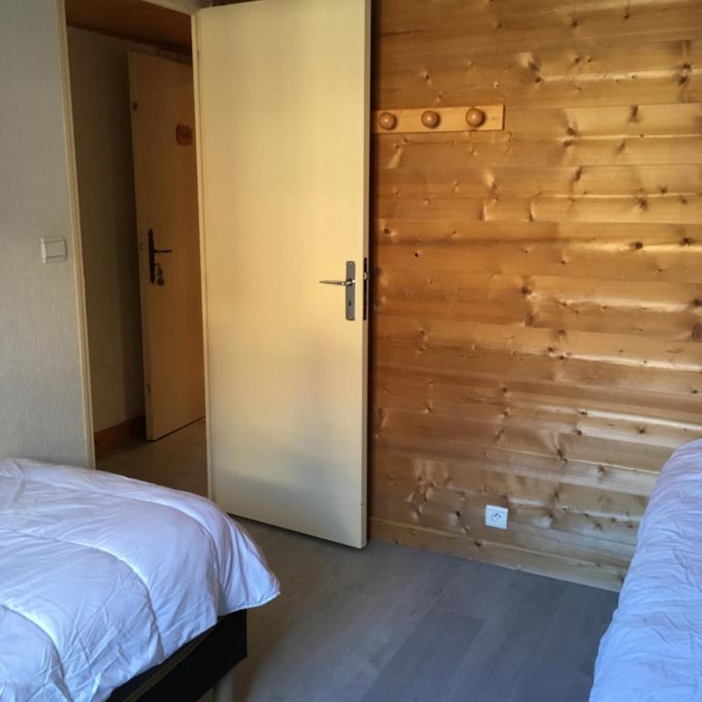 Les Amborzales - Two-Bedroom Apartment with Mountain View - Myosotis - 4
