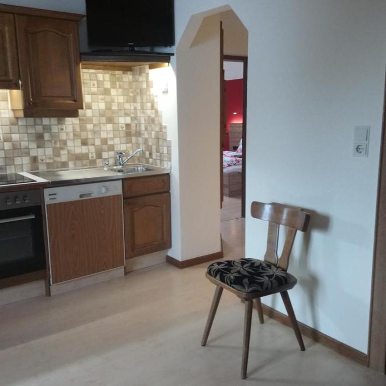 Haus Wastl - Apartment mit 2 Schlafzimmern und Terrasse - 9