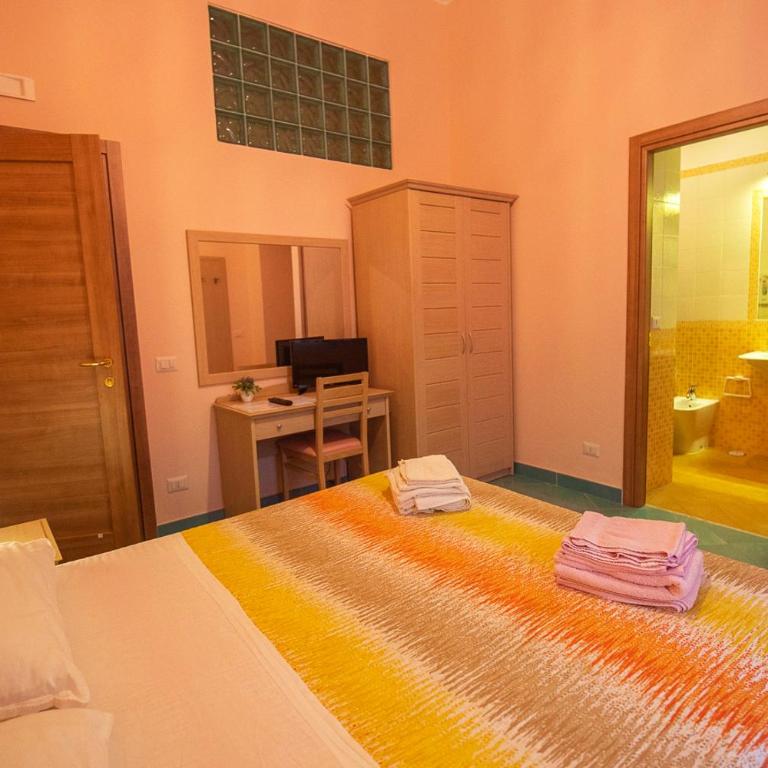 B&B al Centro Storico - Camera Matrimoniale con Bagno Privato - 2