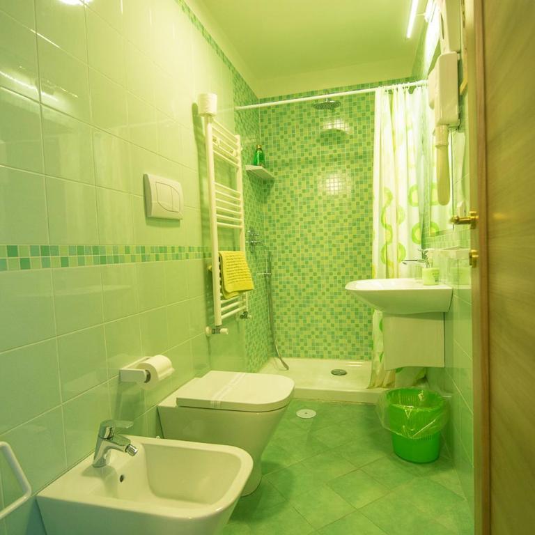 B&B al Centro Storico - Camera Matrimoniale con Bagno Privato Esterno - 3