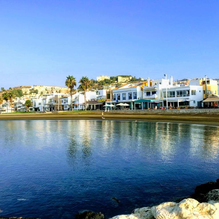 Malaga Beach House, 2 city bikes, 2 children's bikes, WiFi, BIG terrace, BBQ, Family, Childfriendly - Two-Bedroom House - 53