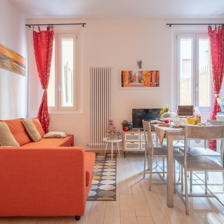 Arpa Apartments Bologna Center - Family Studio with Private Bathroom - 5