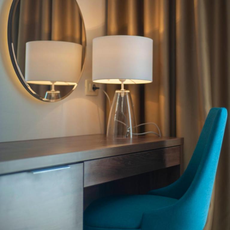 Hotel Twelve by Aycon - Dvokrevetna Soba s Pomoćnim Ležajem - 6