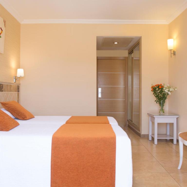 Hotel Plaza Cavana - Habitación Doble con vistas - 2 camas - 4