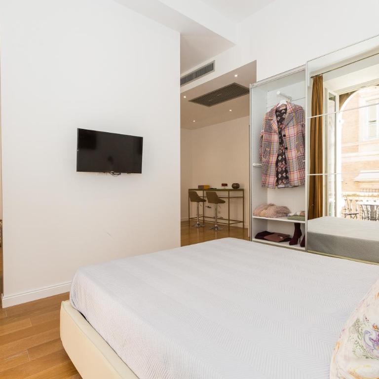 Amazing Piazza Venezia Suites - Appartamento Deluxe con Balcone - 15