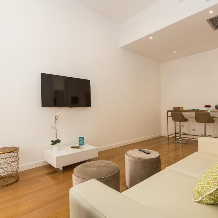 Amazing Piazza Venezia Suites - Appartamento Deluxe con Balcone - 20