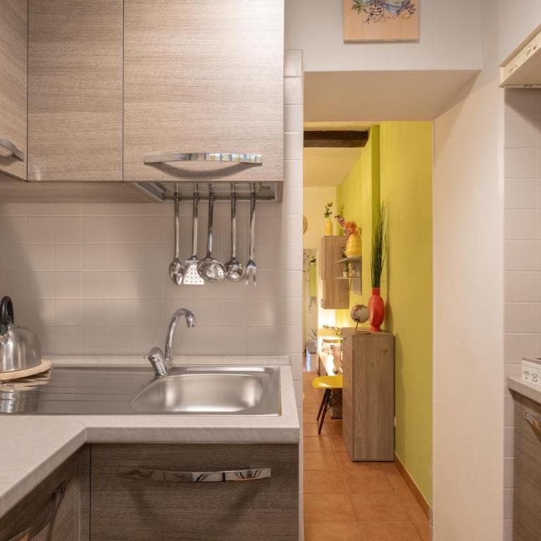 Arpa Apartments Bologna Center - Superior Apartment with Private Bathroom - 11