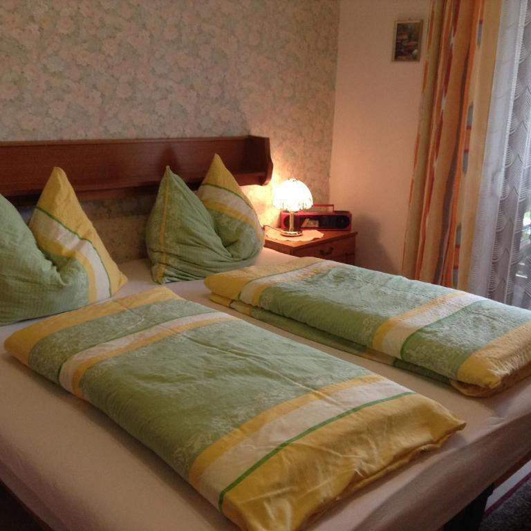 Gästehaus Renate - Doppelzimmer mit Balkon - 3
