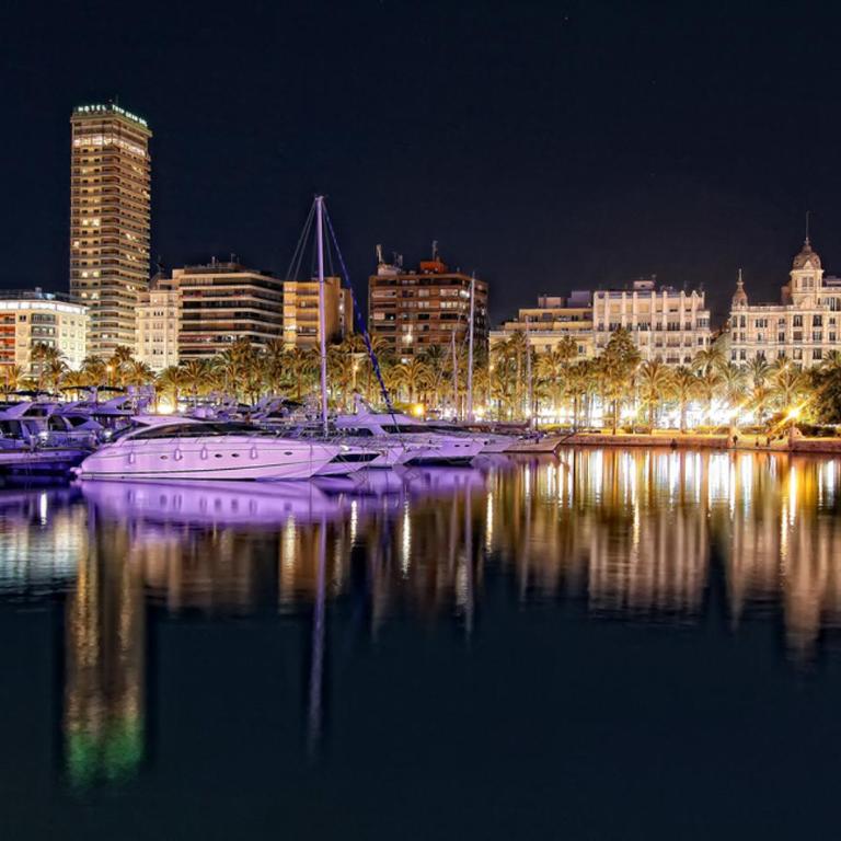 Un Lujo en el Corazón de Alicante - Apartment - 44