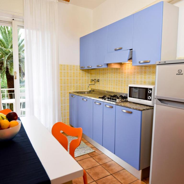 Residence Orchidea - Large One-Bedroom Apartment with Pool View - 4