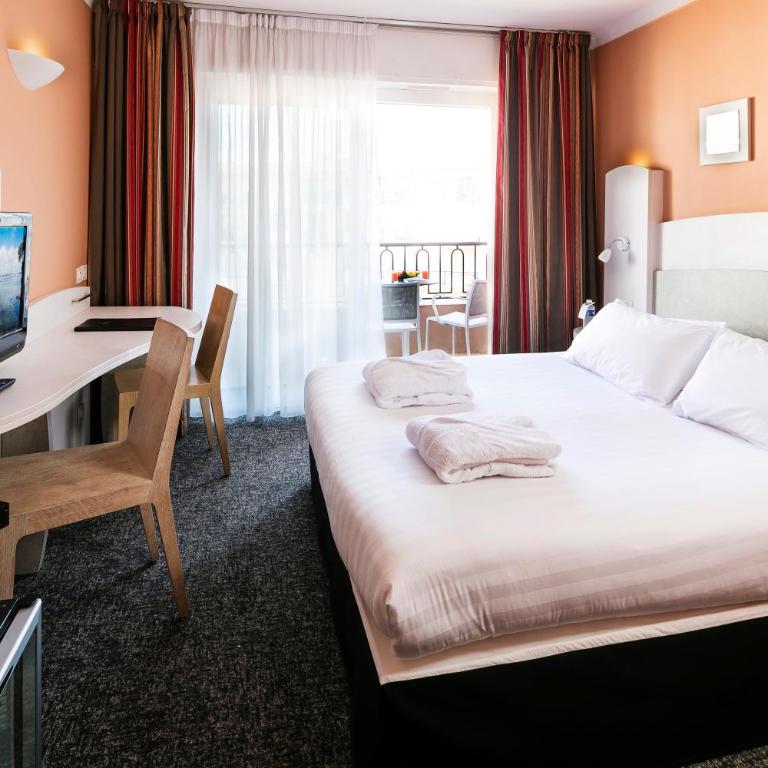 Best Western Astoria - Chambre Lit Queen-Size Supérieure avec Balcon - 13