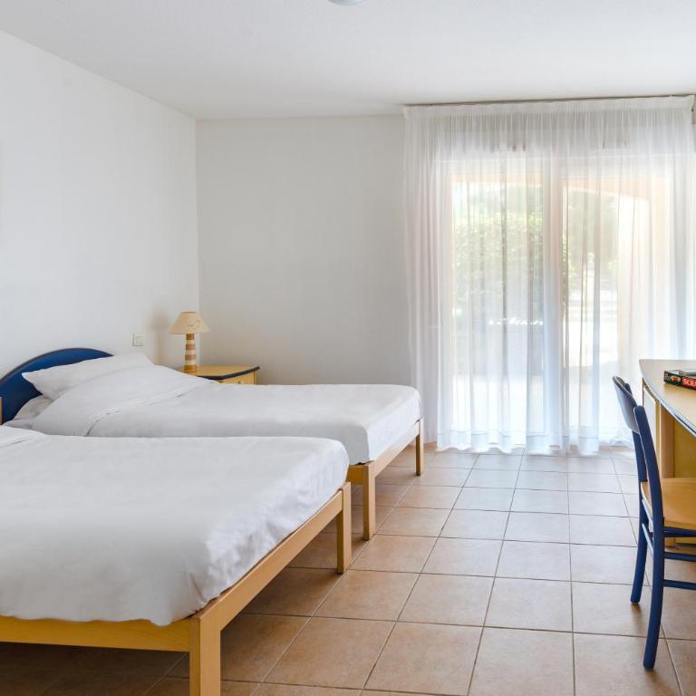 Azureva Club La Londe les Maures - Habitación Familiar con baño privado - 5