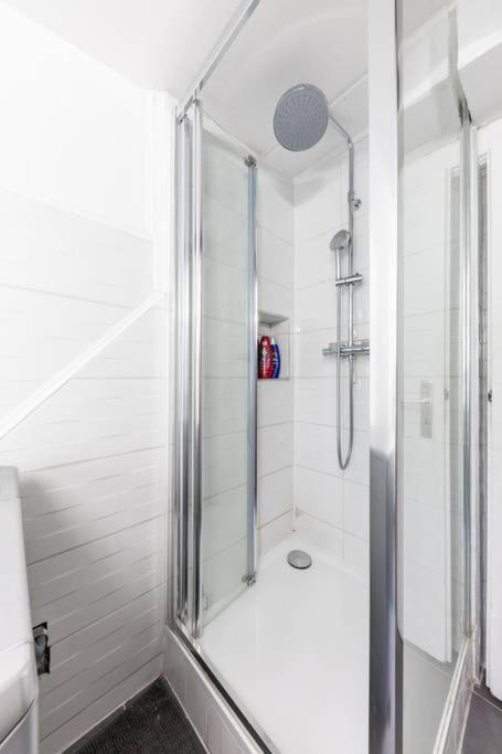 Central & Cosy Apartment Strasbourg City Center - One-Bedroom Apartment - 3
