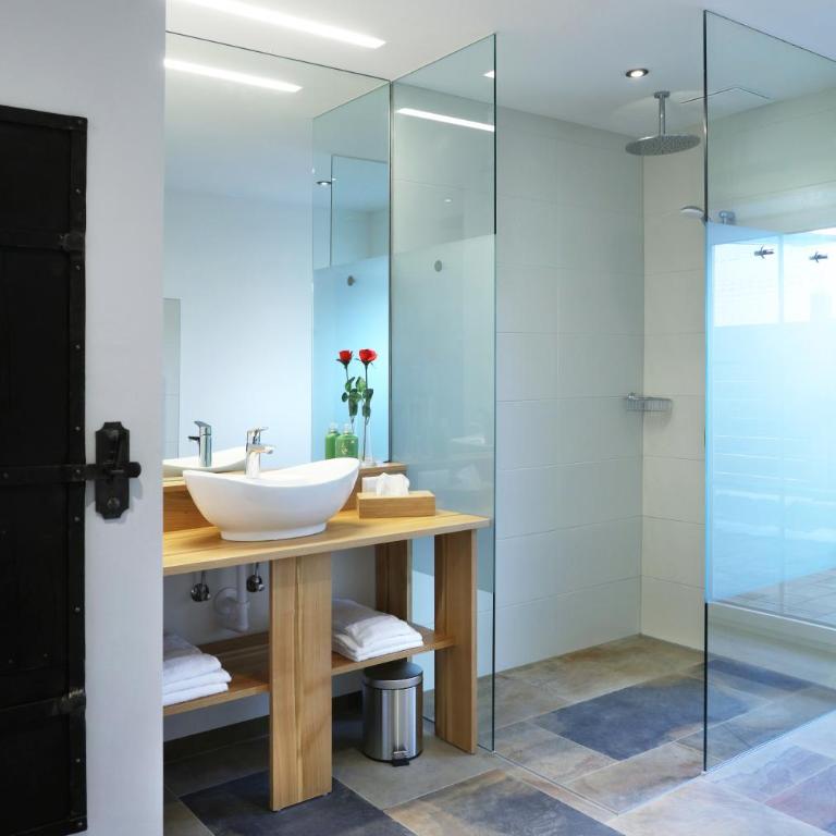 Landschützer's Country Suites - Deluxe Suite mit Whirlpool-Badewanne - 4