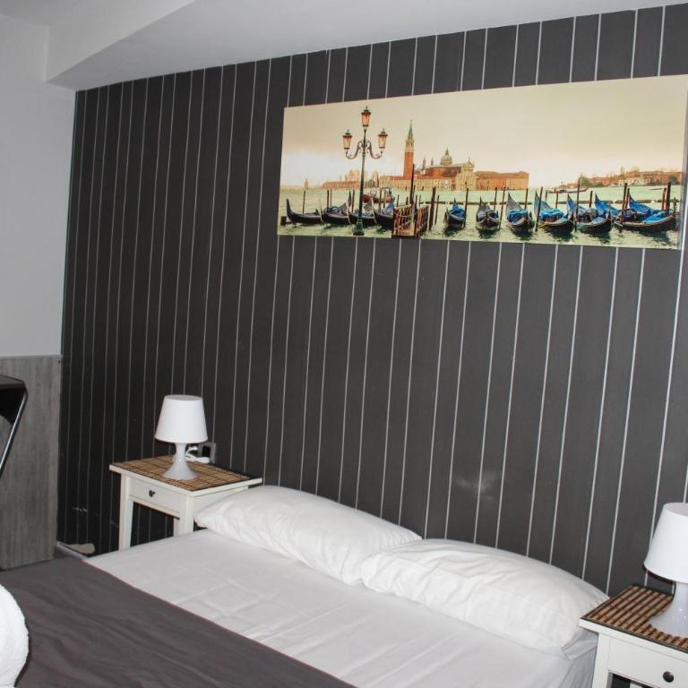 BCN Condal Hostal - Superior Double Room - 13
