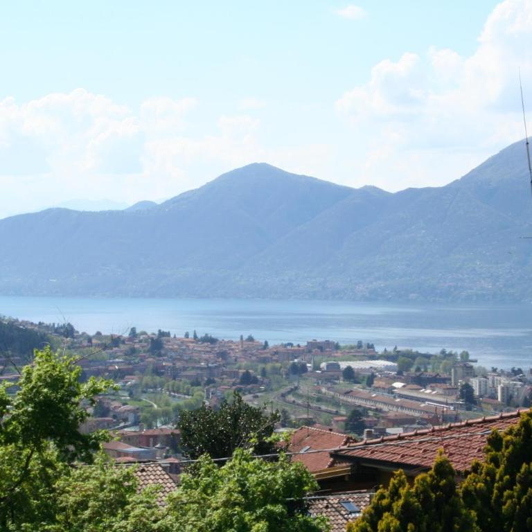 Villa dei Fiori - Appartamento con 1 Camera da Letto e Vista Lago - 1