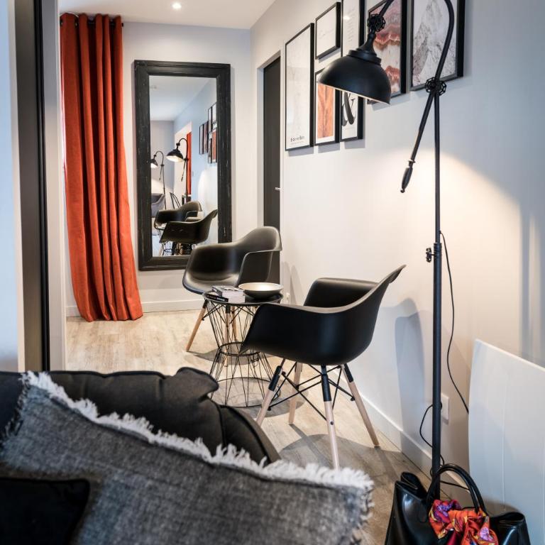 Résidences Alticimes - Appartement avec Vue sur la Montagne - 11