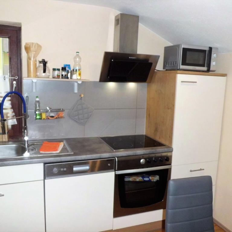 Haus Marina inklusive gratis Eintritt Alpentherme - Apartamento de 1 dormitorio - 4