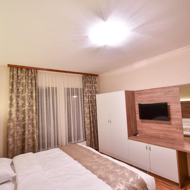 Apartman Natalija Banja Luka - Trokrevetna Soba sa Sopstvenim Kupatilom - 6