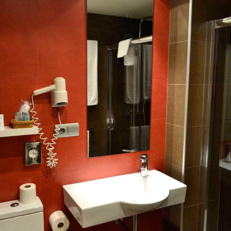 Alda San Carlos - Habitación Doble Económica - 1 o 2 camas - 5