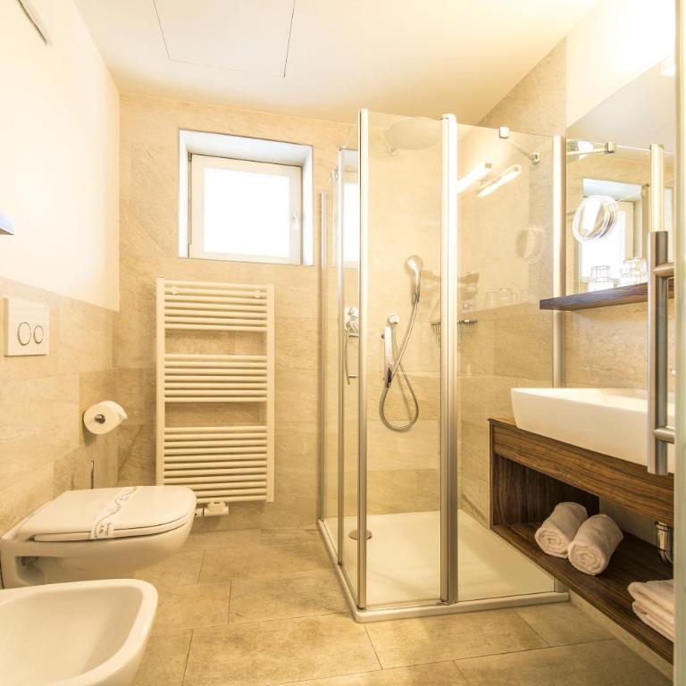 Hotel Zum Tiroler Adler - Camera Matrimoniale/Doppia con Letti Singoli con Balcone - 4