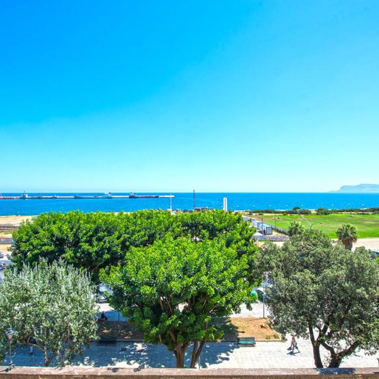 Amazing Sea View in Historic Building in Downtown by Wonderful Italy - Appartamento con Vista Mare - 17