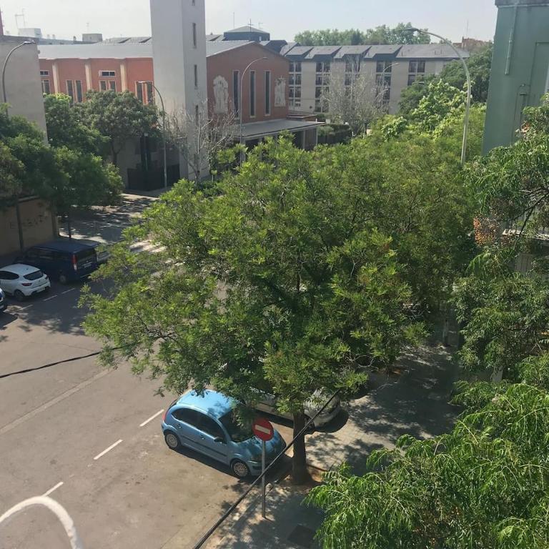 Cozy apartment in Valencia! WI-FI ! - Three-Bedroom Apartment - 11