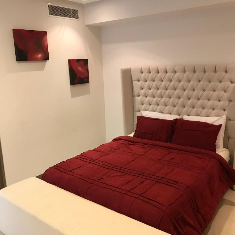 Torre Península - Three-Bedroom Apartment - 6