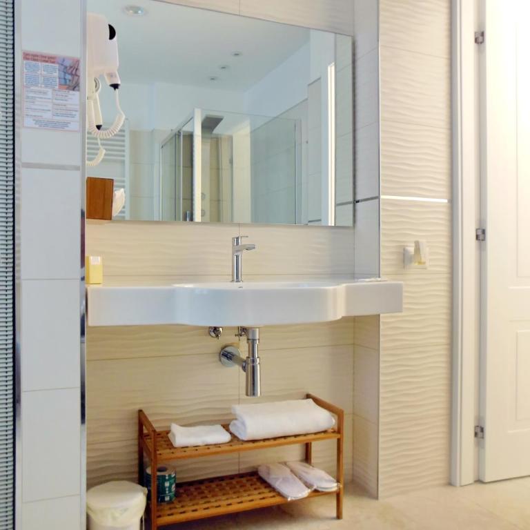 L'OSPITE - LIFESTYLE RESIDENCE, Design Rooms - Deluxe Triple Room - 6