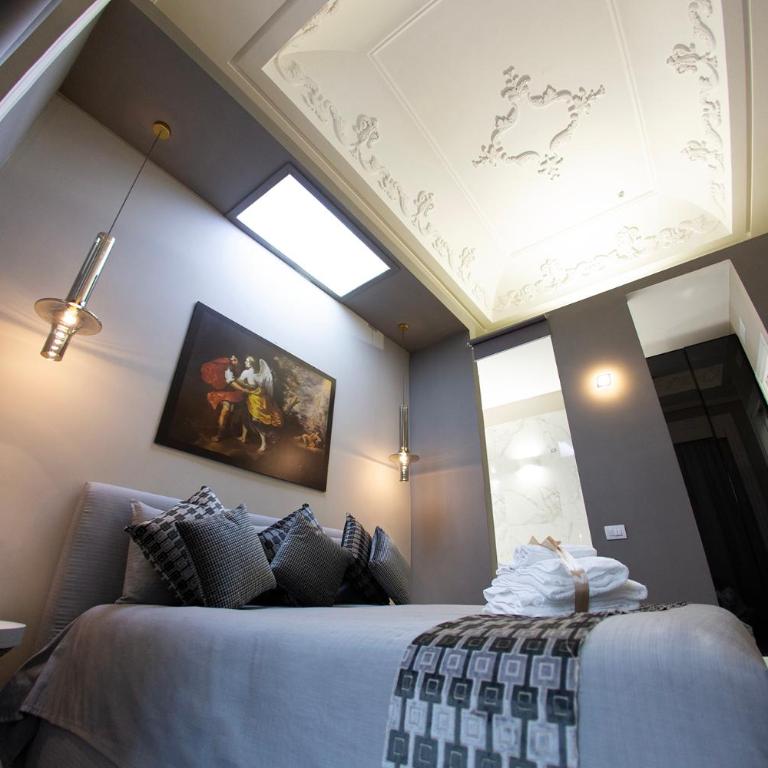 Leone Camere D'autore - CHIAIA - Suite with Spa Bath - 4