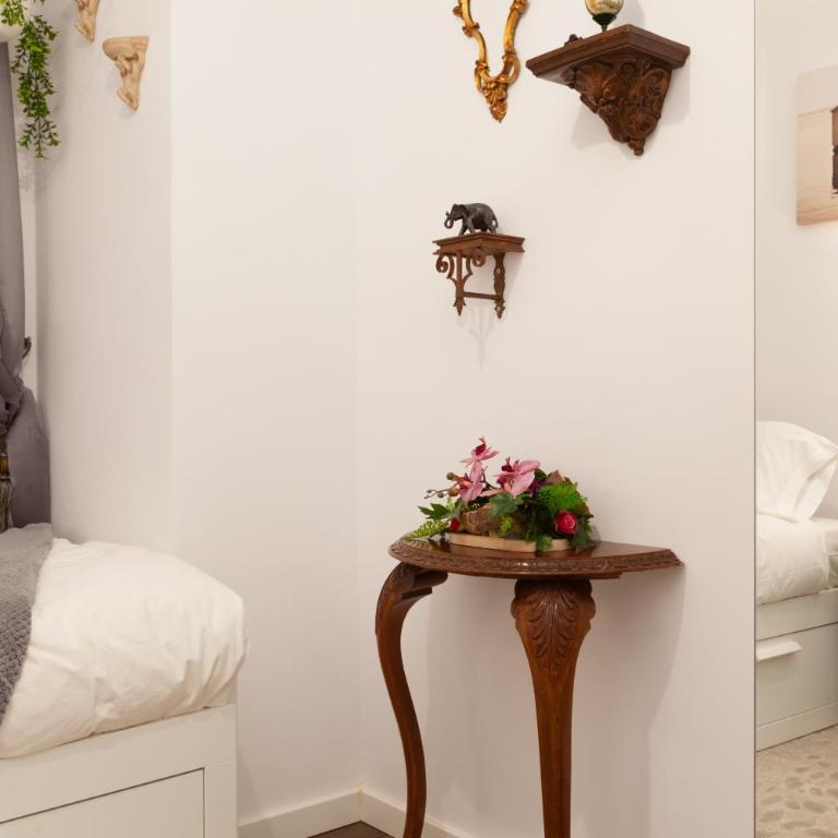 Rambla Poblenou&Mar Bella Beach - Three-Bedroom Apartment - 18
