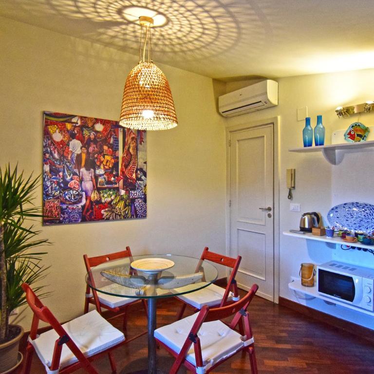 Casa Santa Sofia - Three-Bedroom Apartment - 50