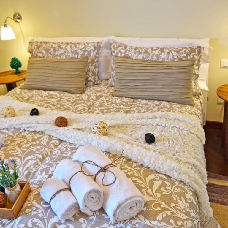 Casa Santa Sofia - Three-Bedroom Apartment - 11