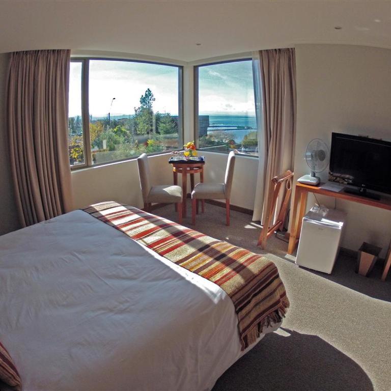 Hotel Terraza Suite - Habitación Doble Estándar con vistas al lago - 2