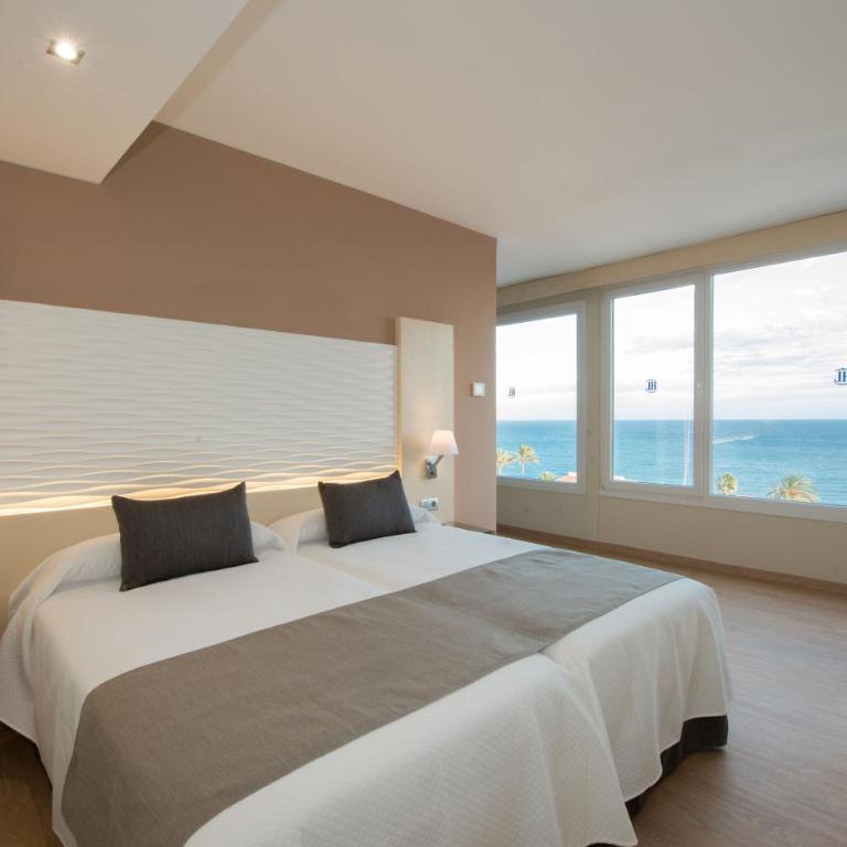 HL Suitehotel Playa del Inglés - Adults Only - Suite Deluxe con bañera de hidromasaje - 5
