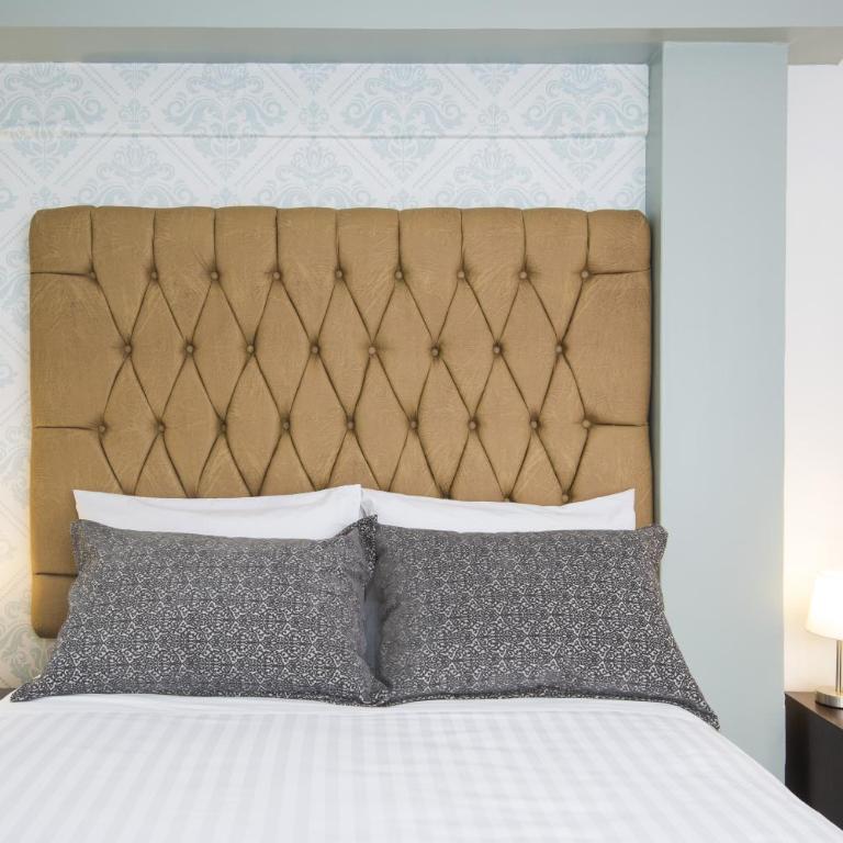 TERRA PREMIUM Hostal Boutique - Deluxe Double Room with Balcony - 15