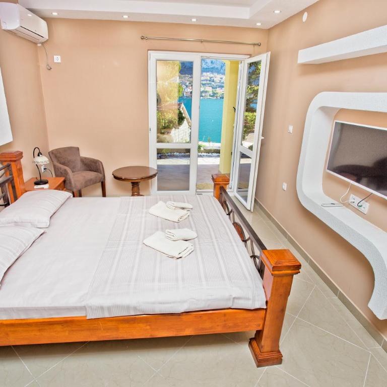 Apartments Bella Vista - Studio Apartment with Sea View - 3