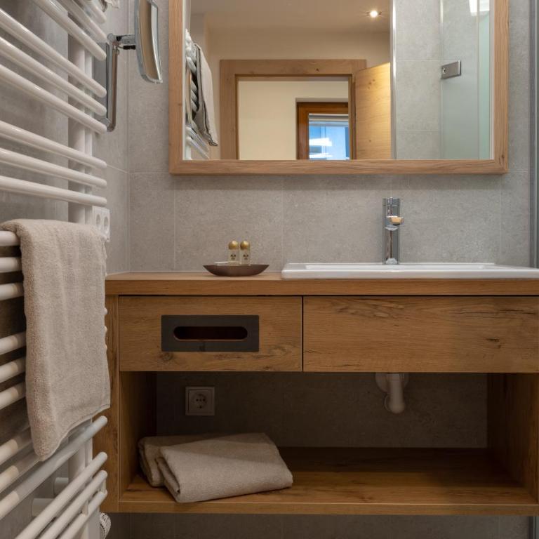 Hotel Garni Glockenstuhl - Superior Doppelzimmer - 2
