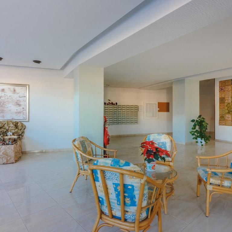 Arenas Negras Playa La Arena, Newly Renovated - Apartamento con vistas al mar - 27