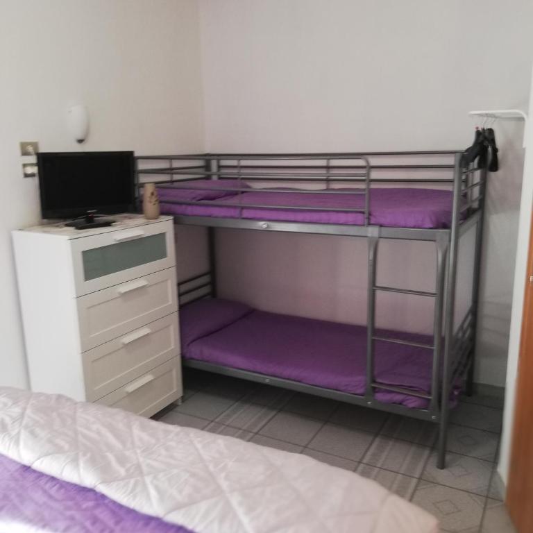 B&B Vittorio Emanuele - Camera Quadrupla con Bagno Privato - 13
