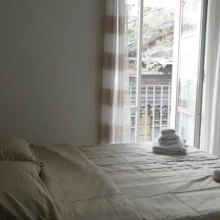 Donna Vicenza Bed & Breakfast - Camera Matrimoniale con Balcone - 6
